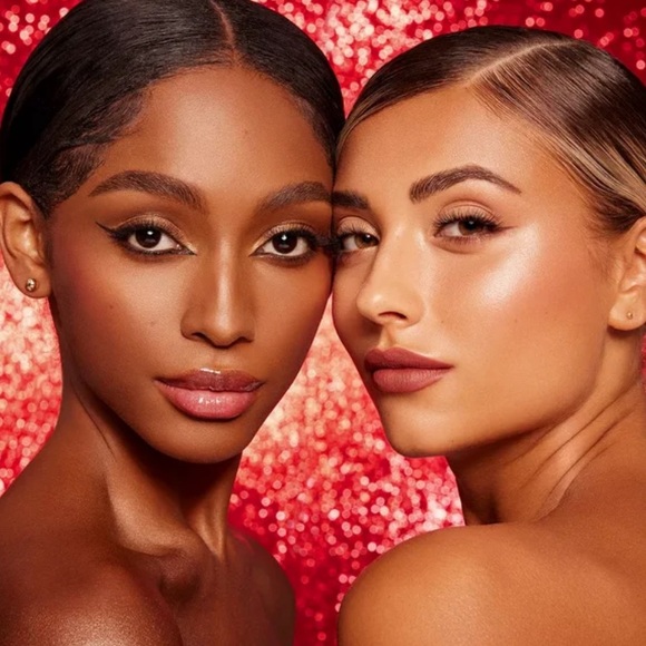 Kylie Jenner Blush & Highlighter Cheek Quad - Picture 15 of 16